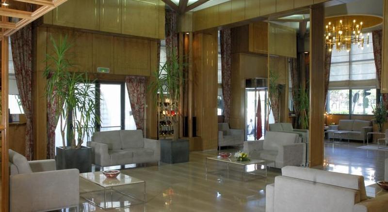 מלון מדריד Crisol Via Castellana מראה חיצוני תמונה